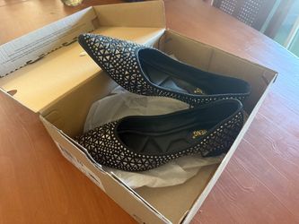 Mei Ti Meng Low Heel Flats Size 9 W - Never Worn