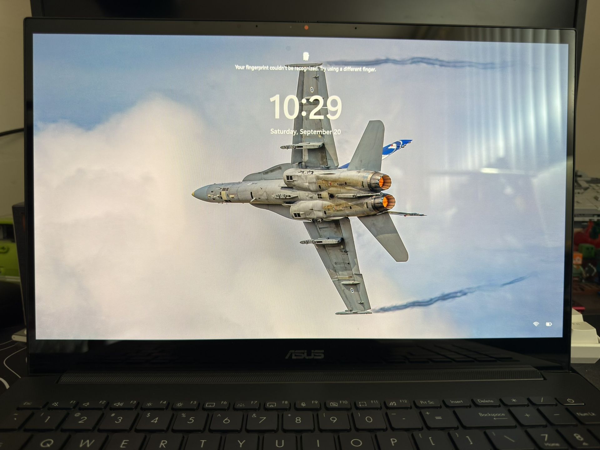 Asus Vivobook OLED screen