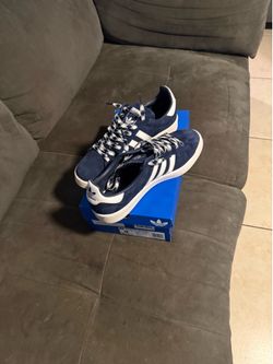 Adidas men’s size 9 1/2