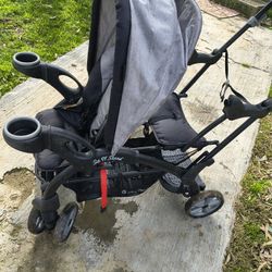 Stroller 