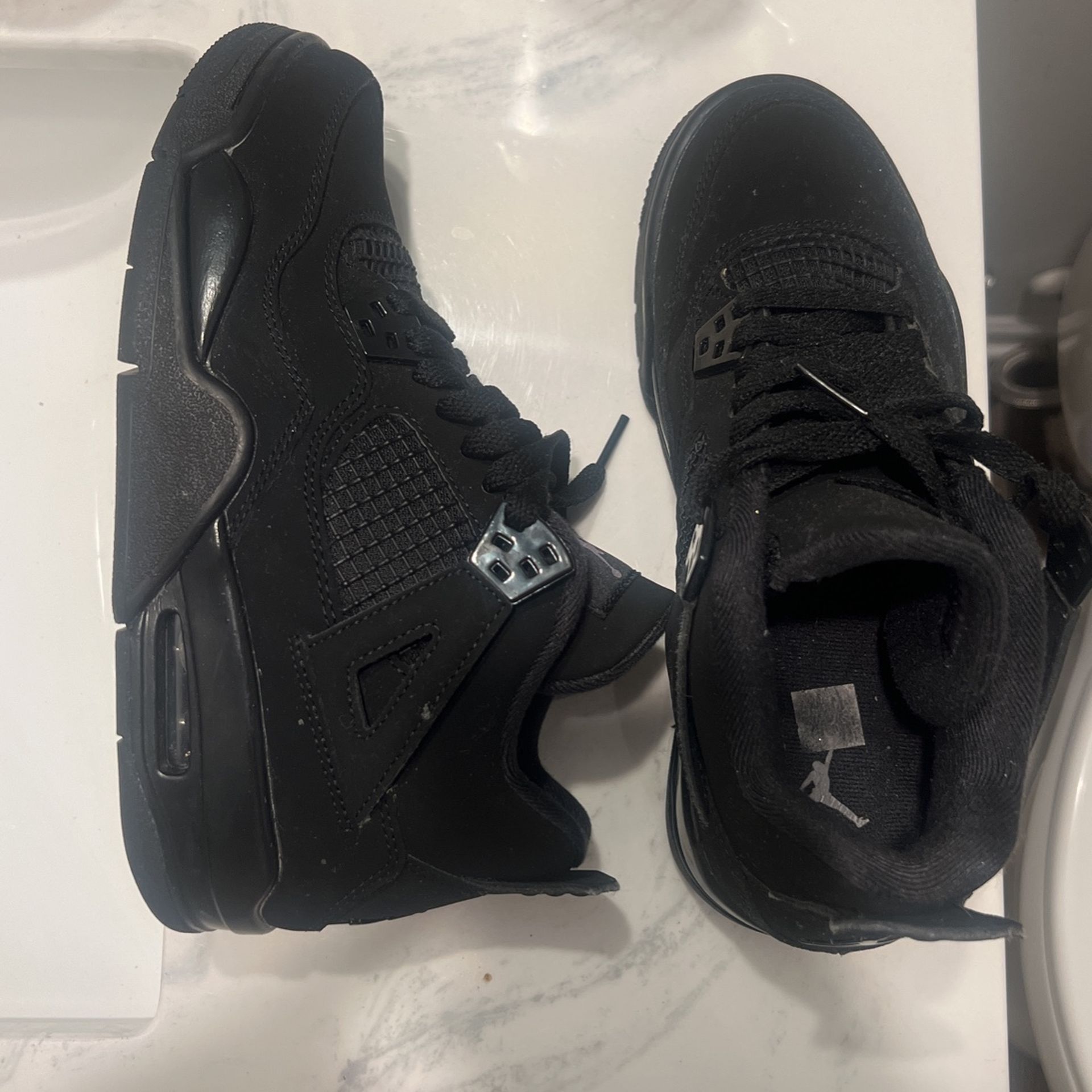 black cat 4s size 5.5