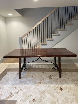 Solid Wood Dinning Table 