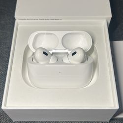 Apple AirPods Pro (2nd Gen) - Authentic, Like New - Minimal Use, Excellent Condition (will Reduce Price If Shipped)