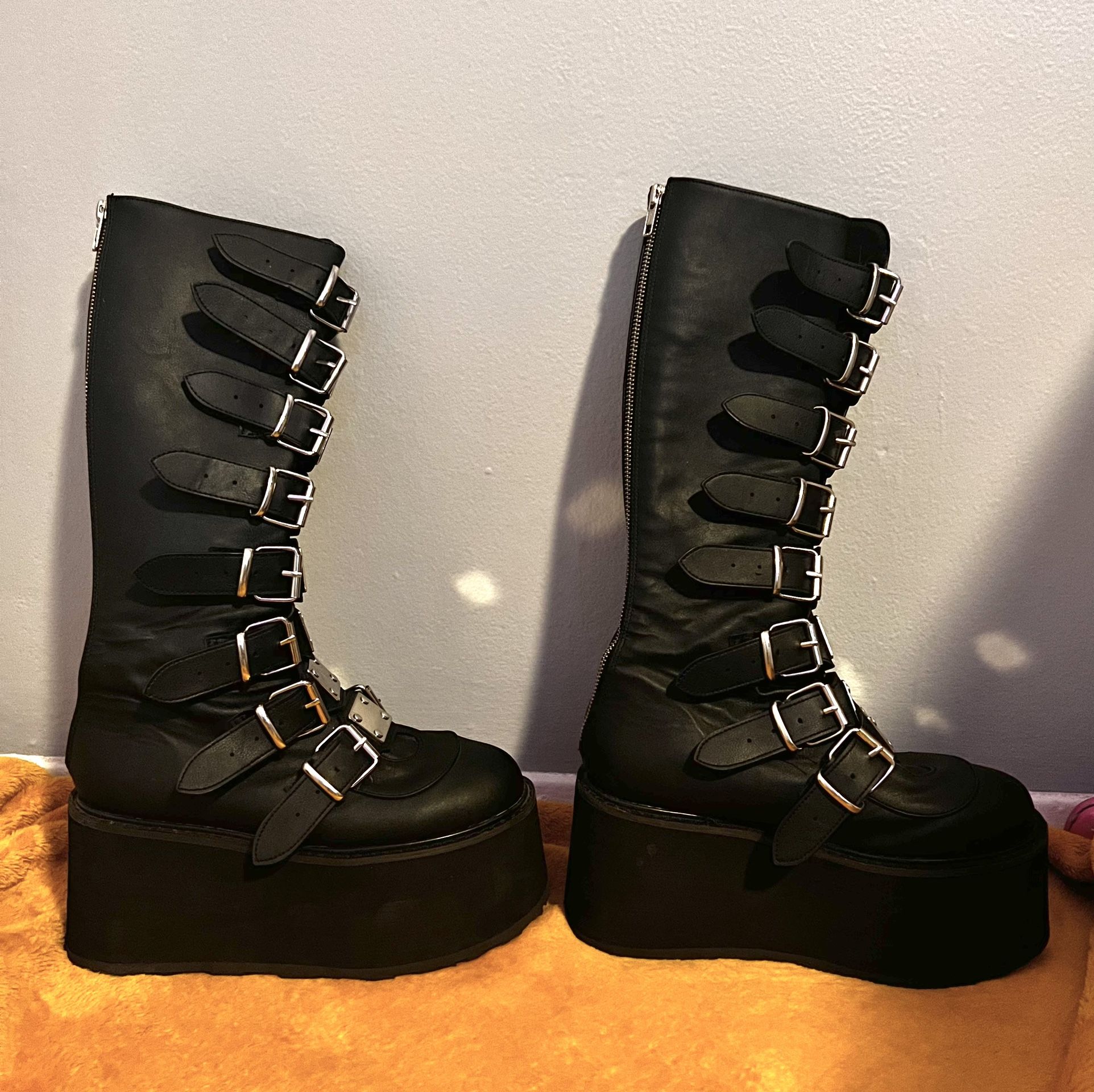 Demonia Damned-318 Boots Size 8
