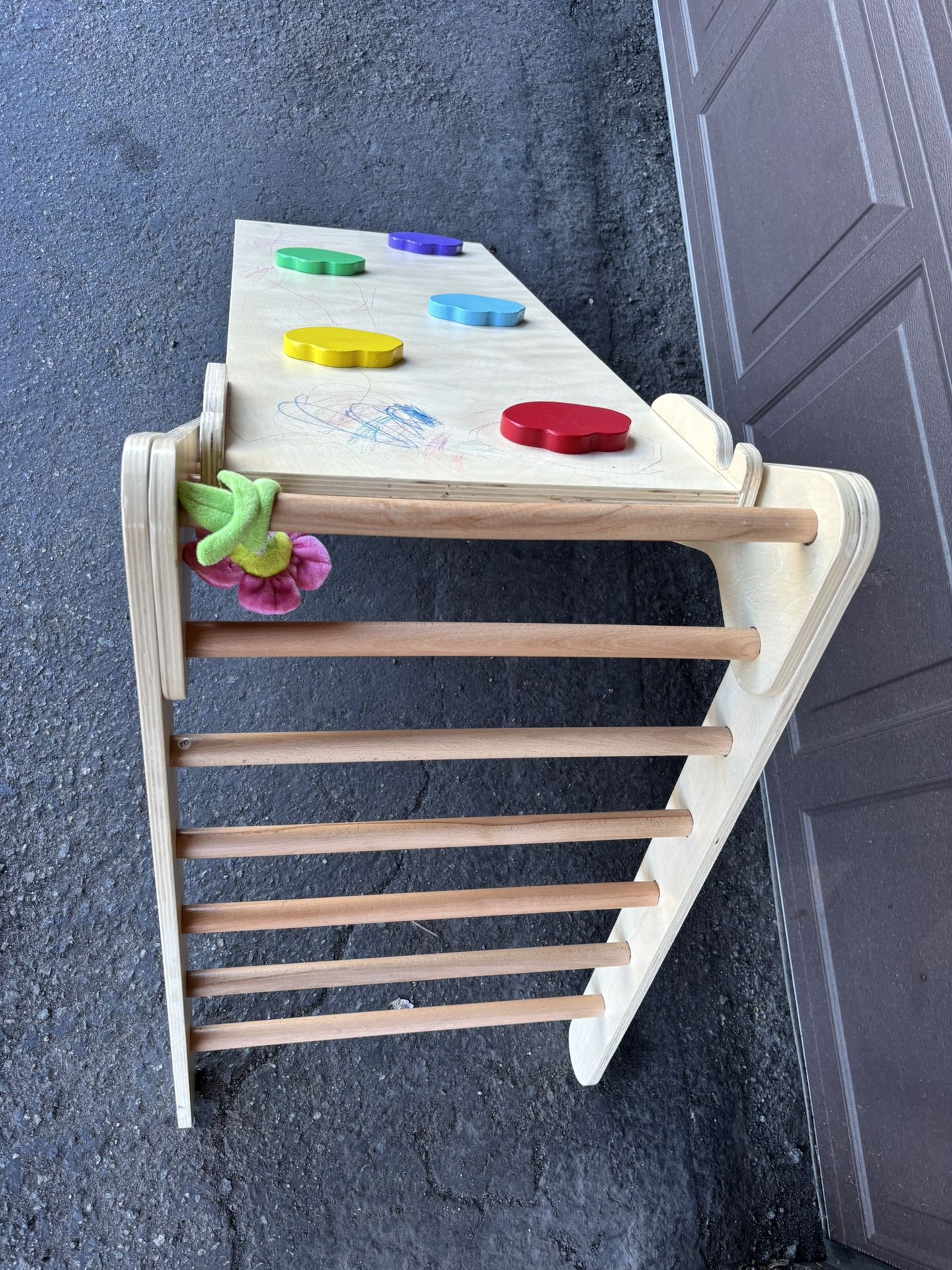 slide and kids ladder