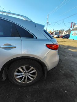 2009-2012 Infiniti FX35 Quarter Panel Driver Left Side 