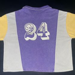 Size small lakers women’s