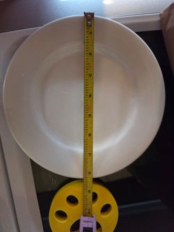 30 White Plates 8"