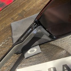 Oakley Polarized Sunglasses 