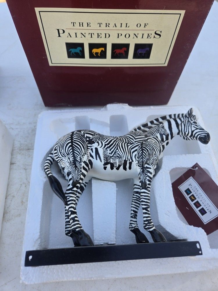 Collectible Trail Of Painted Ponies
