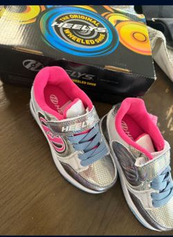 Heelys Sneakers Skate Shoes