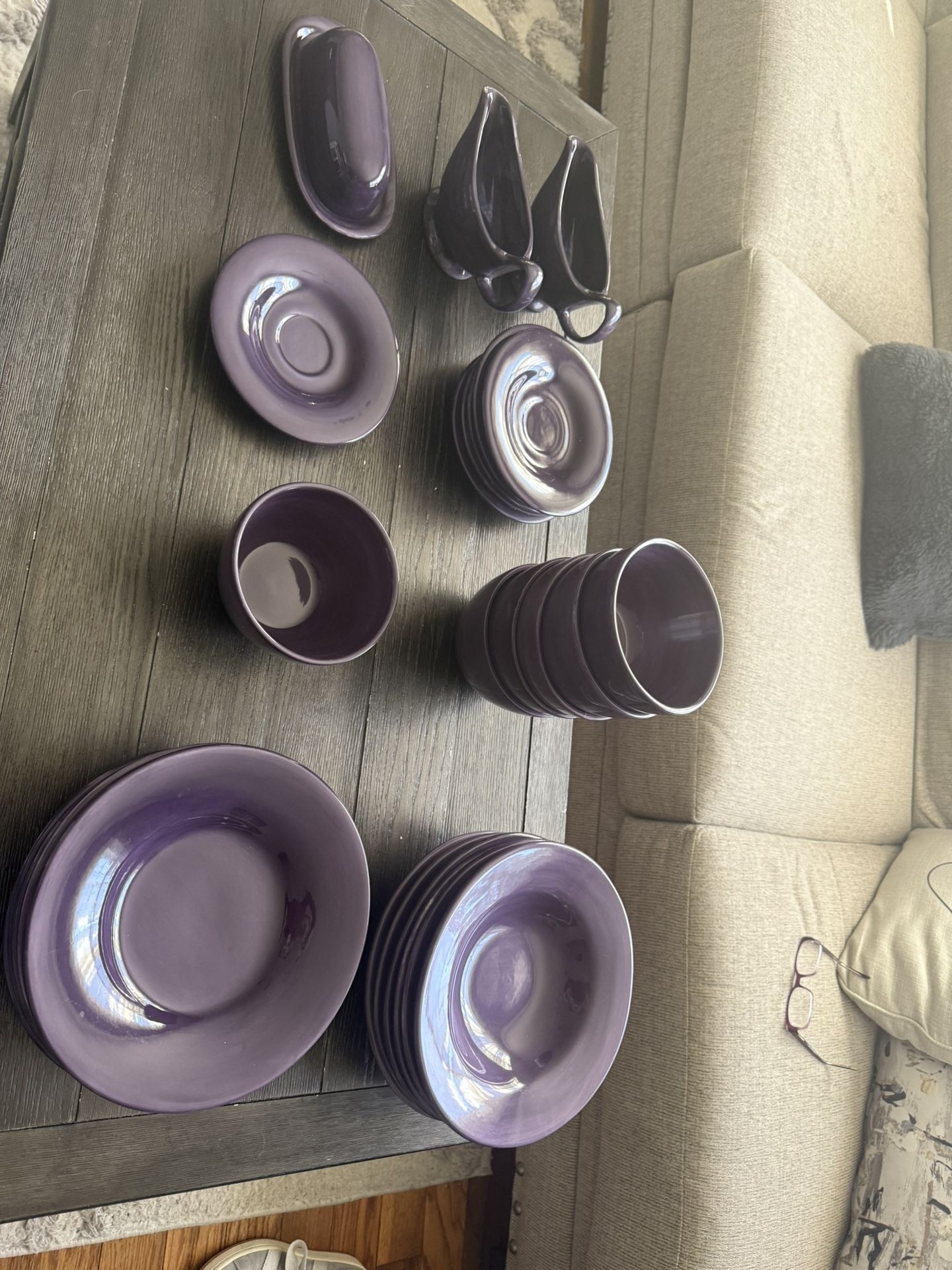Pottery Barn Dish set 