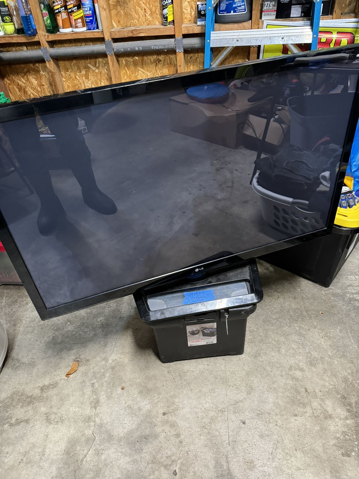 42” LG Tv 