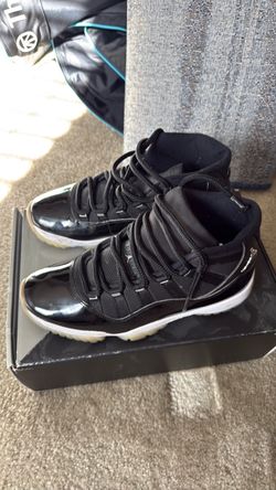 Air Jordan 11 Retro sz 8