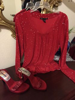 Nice set matching blouse and heels