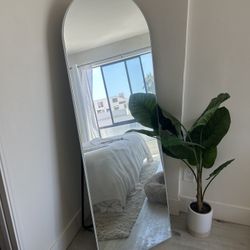 Arched Mirror White 