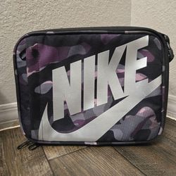 Nike lunchbox