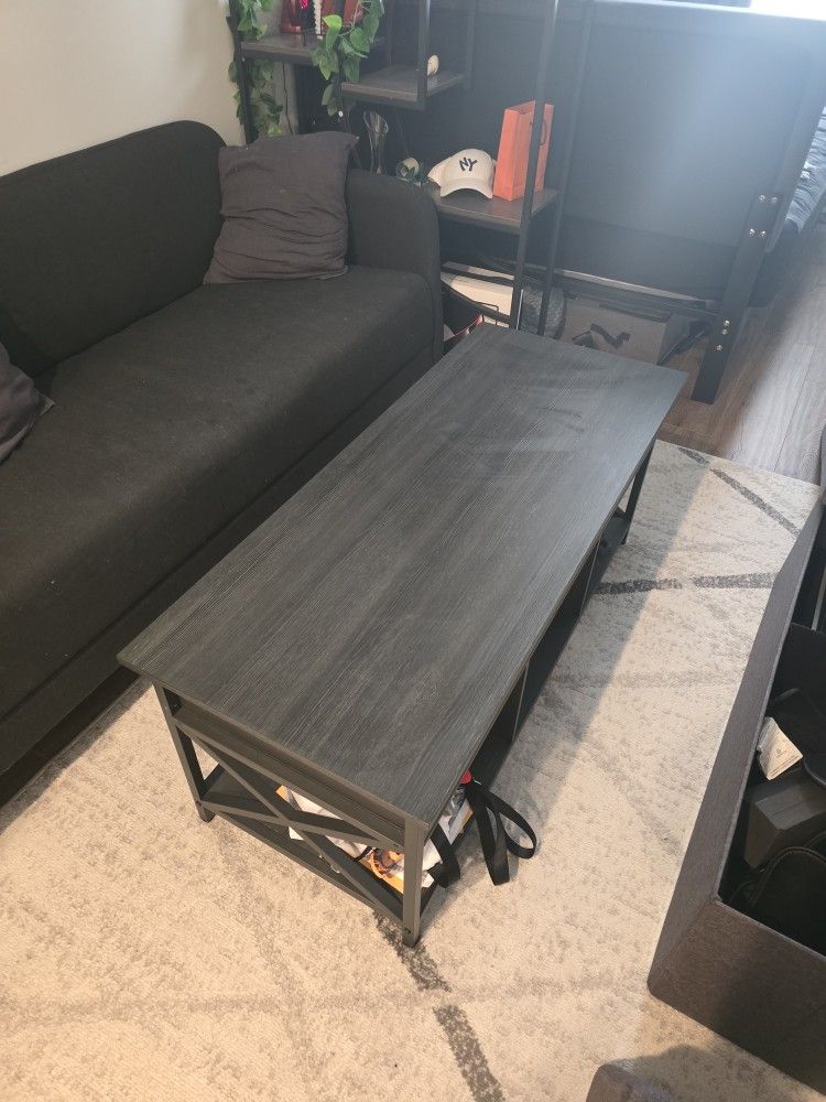 Coffee Table With Lifting Top