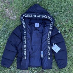 Moncler Montcla Puffer Designer Jacket 