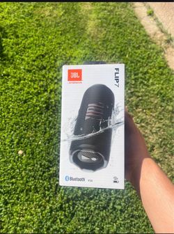 JBL Flip 7 Bluetooth Speaker