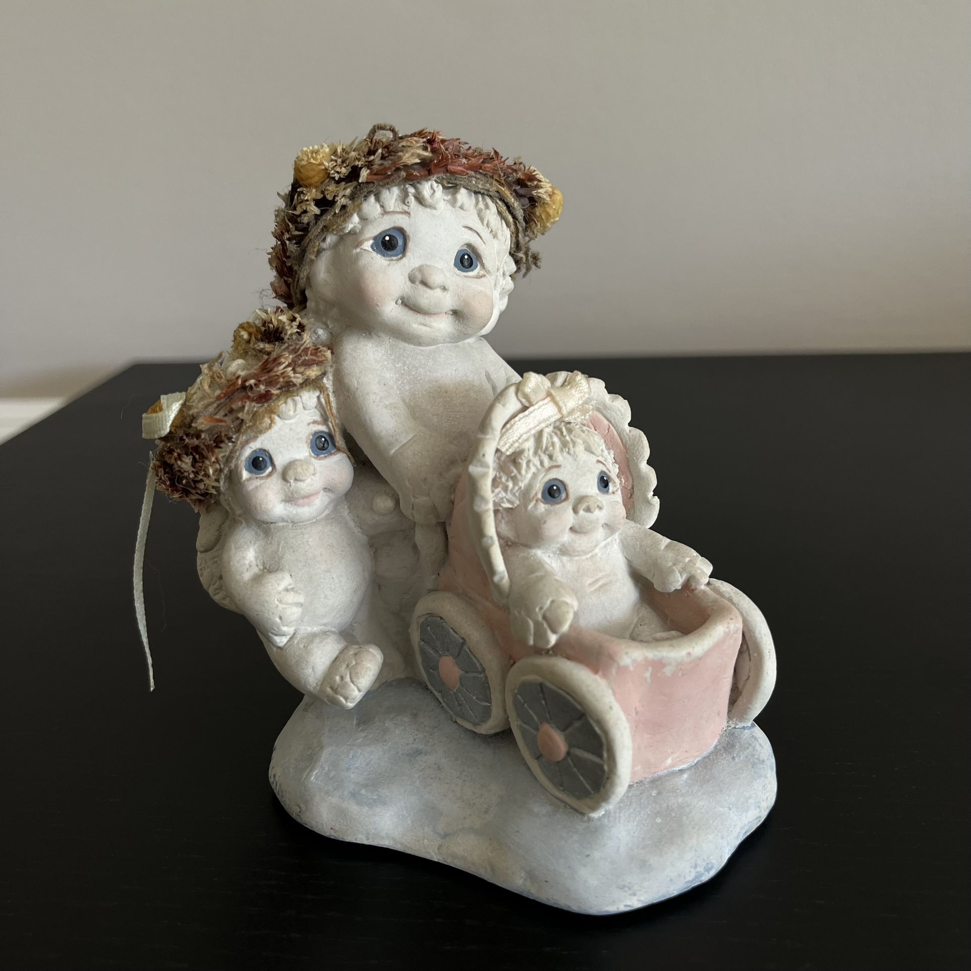 Dreamsicles Sunday Stroll Figurine DC(contact info removed) 1996 Cast Art Ind Mexico Vintage