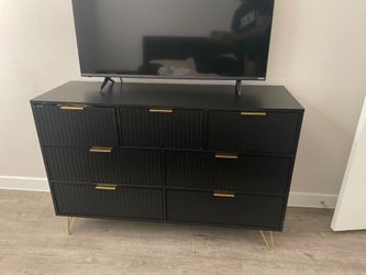 Queen Bedroom Set