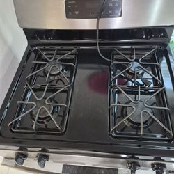 Gas stove / Estufa de gas