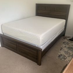 queen bed frame with bed