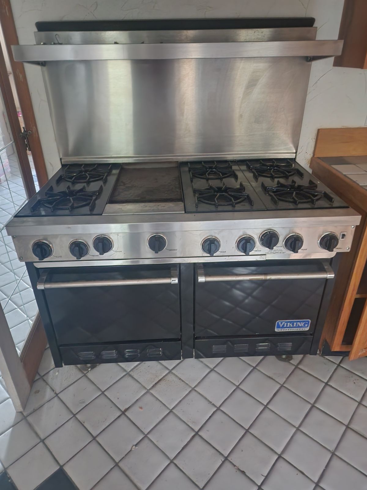 Viking 48” All Gas Stainless Dual Oven