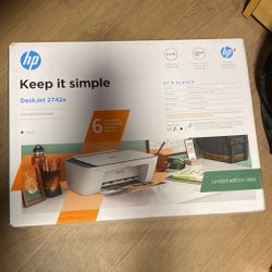 HP DeskJet 2742e in Limited Edition Color Sequoia