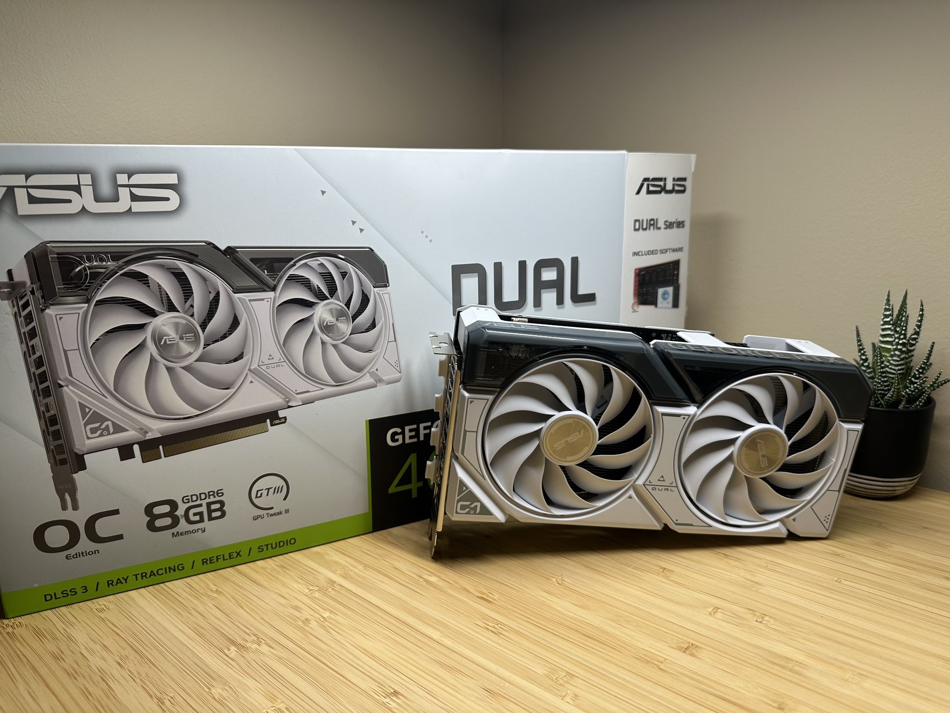 ASUS RTX 4060 8gb White Edition – Like New