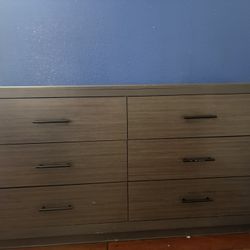 dresser and night stand 