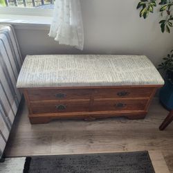 Lane Cedar Chest 