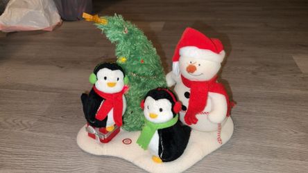 Christmas Decor - Sings And Moves 