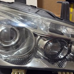 2011-2014 INFINITI QX56 QX80 Headlight Right Side