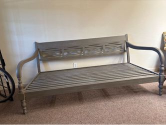 Day bed