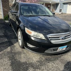 2010 Ford Taurus