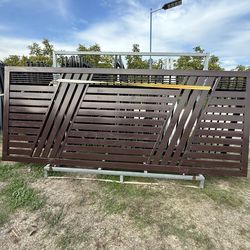 Driveway Sliding/Rolling Gate