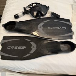 Cressi Water Fins Long In Size With Beach Blank 