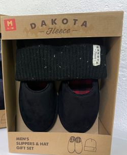 Dakota fleece men’s slippers & hat gift set Size Medium 9/10