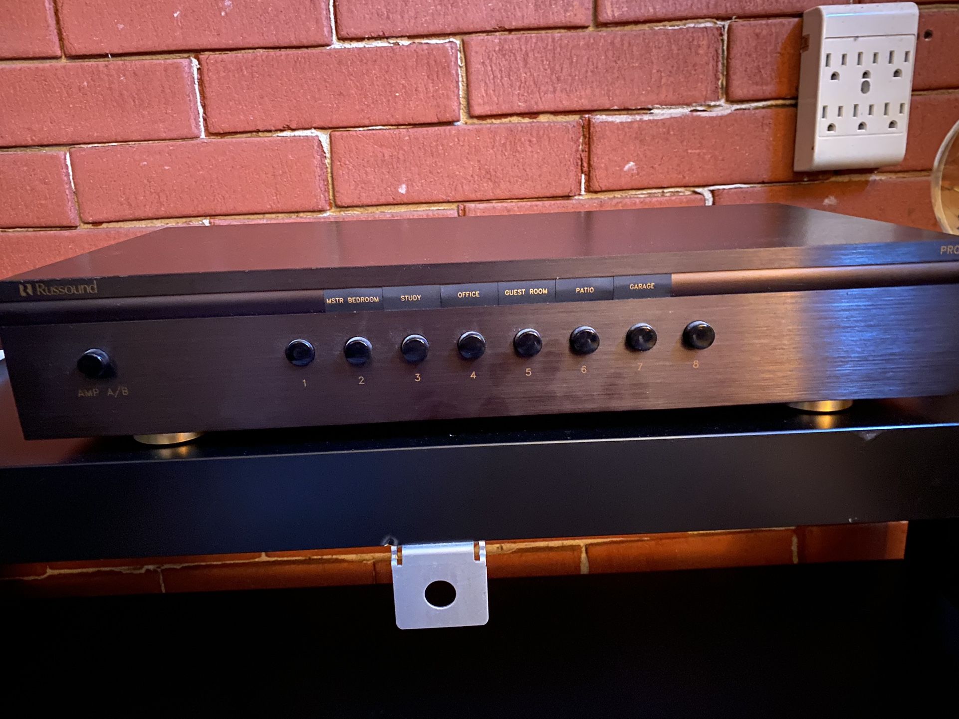 Russound Pro-8 Speaker Selector