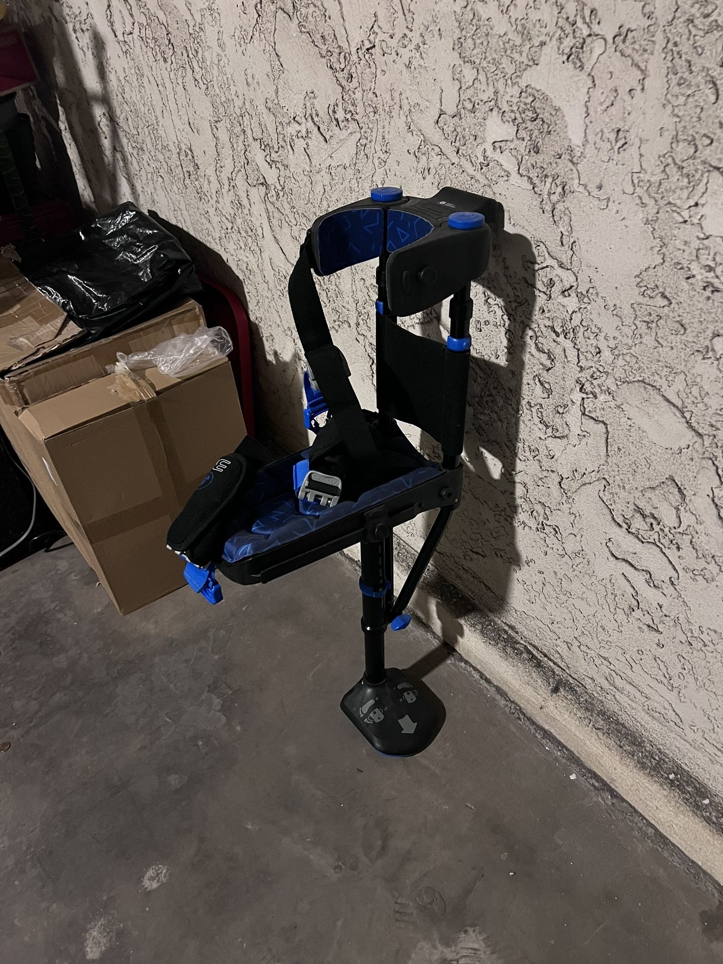 Knee Crutch