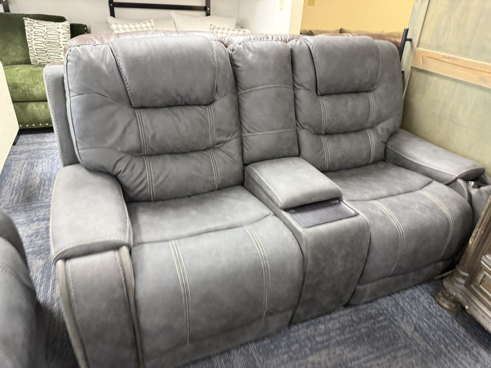 Sofá Recliners , Loveseats, Livingroom Sets ,cup holders,etc