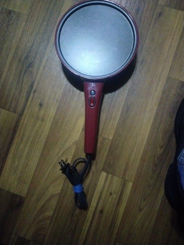 Machine to make handworm, 8 -inch pancake machine, electric machine for $15