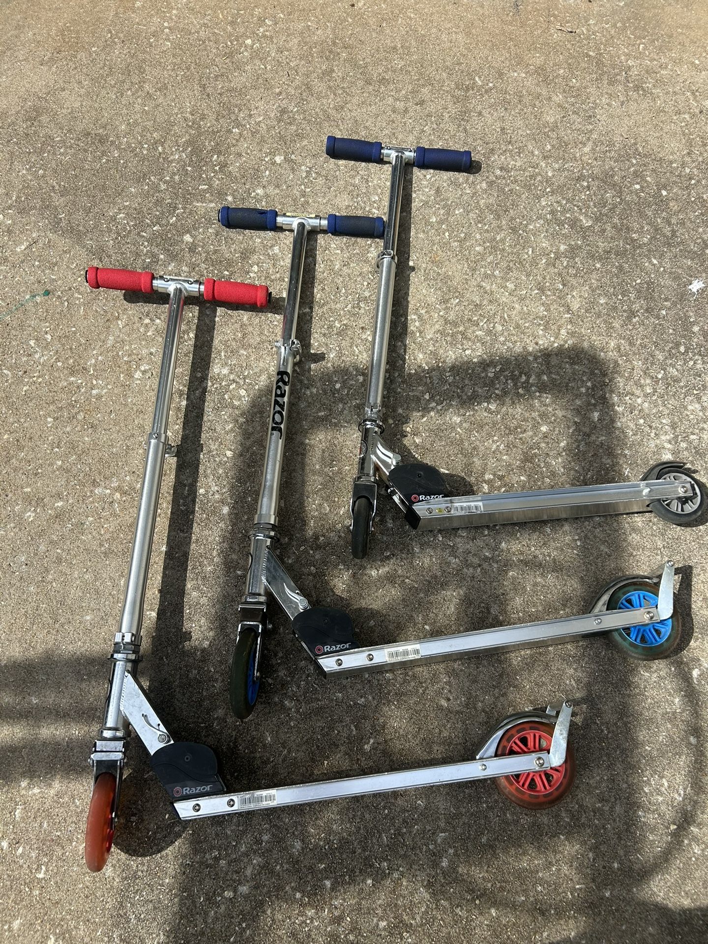 3 Razor Scooters