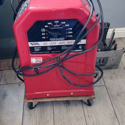 Lincoln Electric AC - 225 Ark Welder