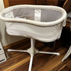 Bassinet, Halo Bassinest, White & Gray