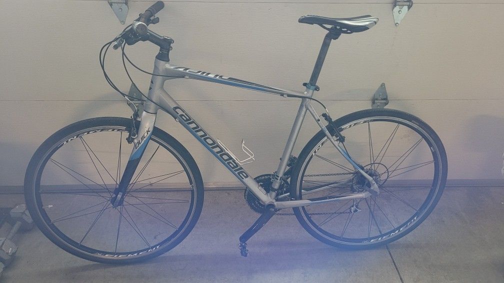 Cannondale Quick Hybrid Bike Bicycle 25 Speed XL