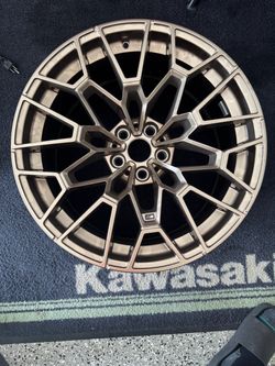 BMW M3 CS front wheel