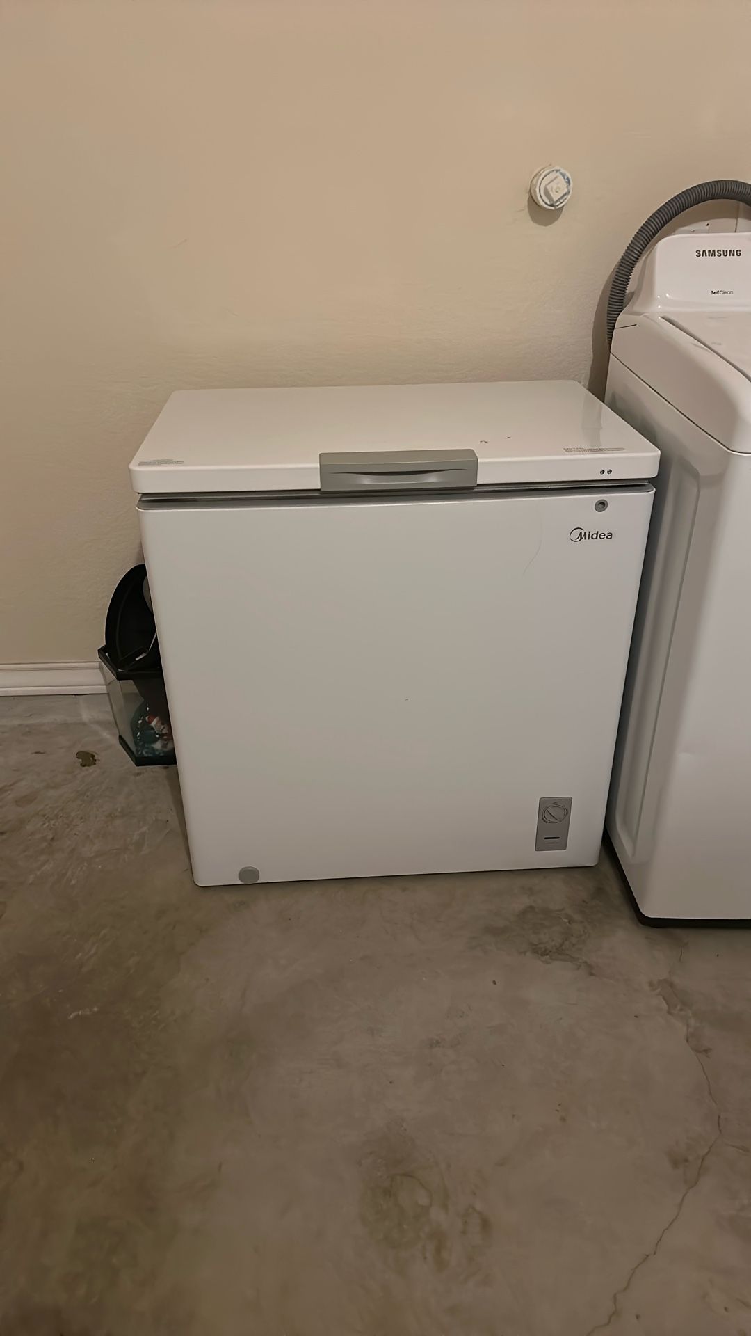 Deep Freezer (pick up only)